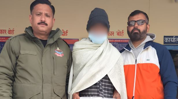 बदरीनाथ धाम: आश्रम से भगवान नारायण का सोने का मुकुट चोरी, 5 दिन बाद हुआ खुलासा, आरोपी गिरफ्तार