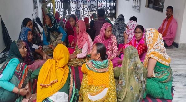 सितारगंज: सितारगंज तहसील में विजिलेंस टीम रातभर ‘कैद’…वार्ता विफल, वरिष्ठ अधिकारी नहीं पहुंचे, तनाव जारी