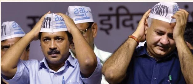 दिल्ली- शराब नीति केस: केजरीवाल-सिसोदिया को हाईकोर्ट का ‘आखिरी मौका’, CBI की याचिका पर दो हफ्ते में देना होगा जवाब