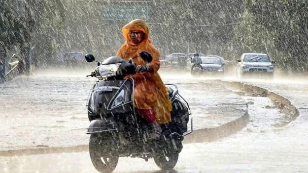 उत्तराखंड में आज बिगड़ा रहेगा मौसम, 3 जिलों में भारी बारिश का रेड अलर्ट, सतर्क रहने की हिदायत