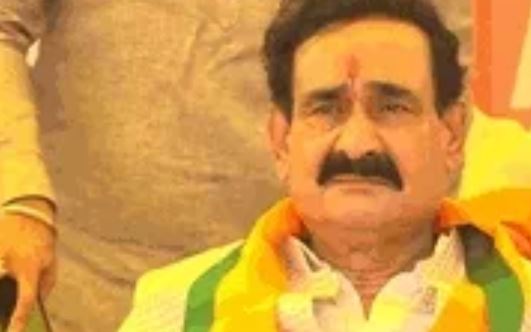 क्यों रोने लगे नरोत्तम?: दतिया से भाजपा प्रत्याशी के लिए दिया भाषण, आंसू निकले तो सीएम ने बंधाया ढांढस