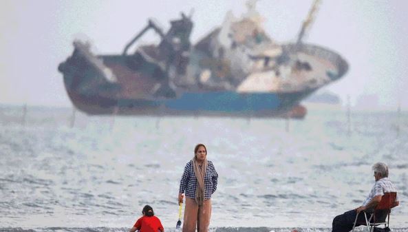 West Asia- ईरान पर US ने लगातार 13वें दिन भी हवाई हमले किए, लाल सागर में जहाज पर हूती विद्रोहियों का हमला