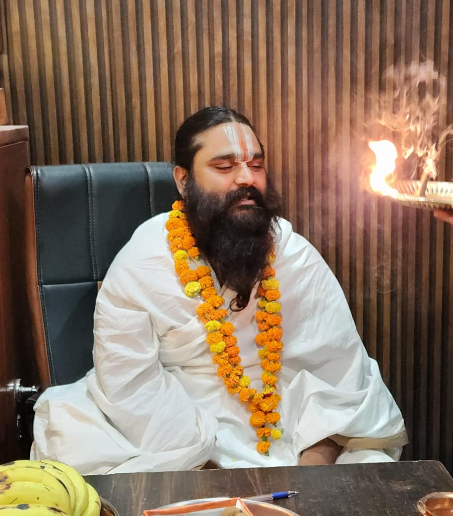 अयोध्या- महंत अवनीश दास महाराज के सानिध्य में श्रीसीताराम जी की प्राण-प्रतिष्ठा, गुरु पूजन और विशाल संत-भंडारे का भव्य आयोजन