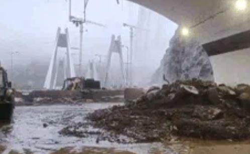 Train Cancelled: भूस्खलन से रेल सेवा बाधित, जानें कौन-कौन सी ट्रेनें हुईं रद्द, रेलवे ने क्या कहा?