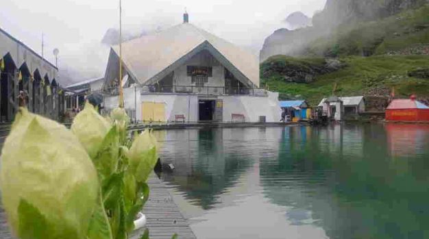हेमकुंड साहिब- 10 अक्तूबर को बंद होंगे हेमकुंड साहिब के कपाट, इस वर्ष रिकॉर्ड श्रदालुओं ने टेका मत्था