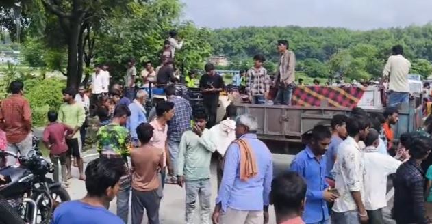 देहरादून- ट्रैक्टर-ट्रॉली के पहिए के नीचे आने से चालक की मौत