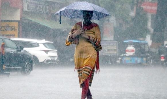 Weather-: दिल्ली में आज भी बरसेंगे बदरा, यलो अलर्ट जारी, जानें अगले 6 दिन कैसा रहेगा मौसम