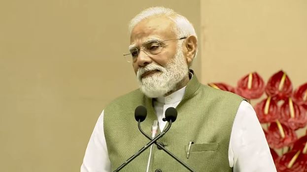 PM मोदी ने पूर्व राष्ट्रपति रामनाथ कोविंद की किताब का किया विमोचन,भावुक हुए प्रधानमंत्री