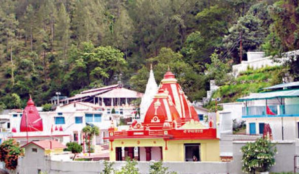 कैंची धाम- सबसे अधिक साढ़े आठ लाख श्रद्धालु जून में पहुंचे कैंची धाम, 11 महीने में पहुंचे 47 लाख भक्त