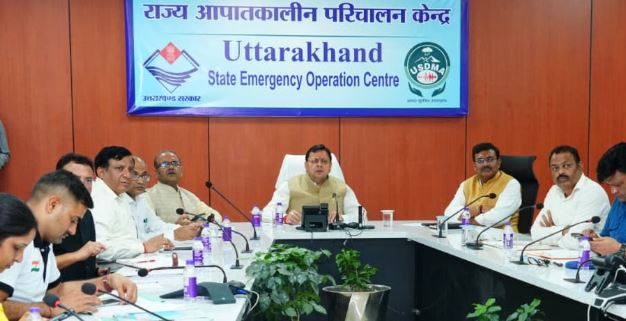 चमोली Tunnel Landslide: CM धामी ने संभाला मोर्चा, देर रात आपदा परिचालन केंद्र पहुंचे, स्थिति का लिया जायजा