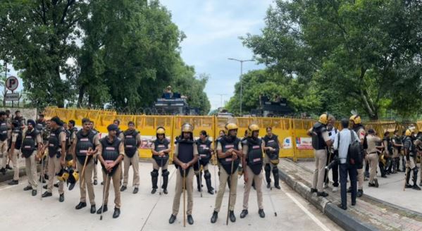 पंजाब के कर्मचारी-पेंशनर्स का हल्ला बोल, विधानसभा घेराव के लिए बढ़े
