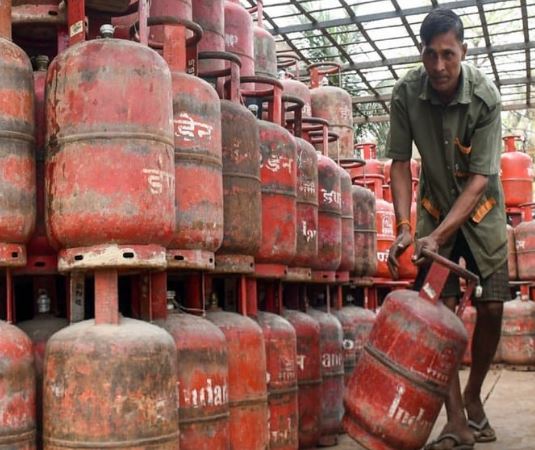 रुद्रप्रयाग- गैस कनेक्शन की ई-केवाईसी की समयसीमा बढ़ाई गई, अब जल्दी करा लें सत्यापन