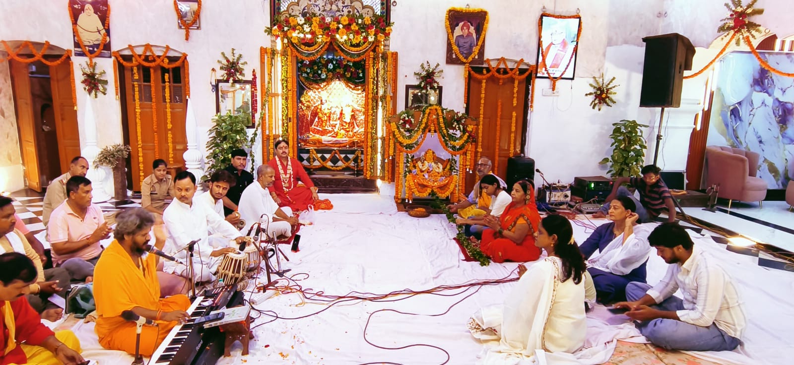 अयोध्या- मणि पर्वत मेले के साथ कंचन भवन में झूला उत्सव का हुआ भव्य शुभारंभ
