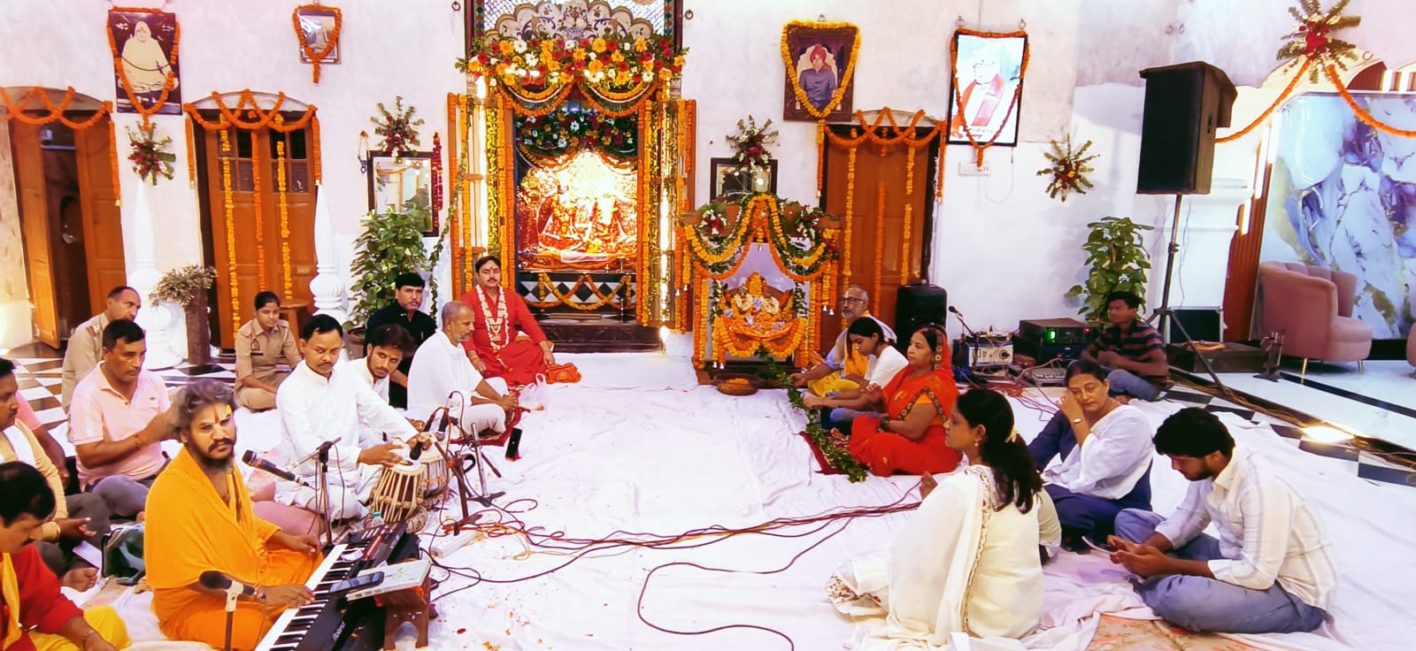 अयोध्या- मणि पर्वत मेले के साथ कंचन भवन में झूला उत्सव का हुआ भव्य शुभारंभ