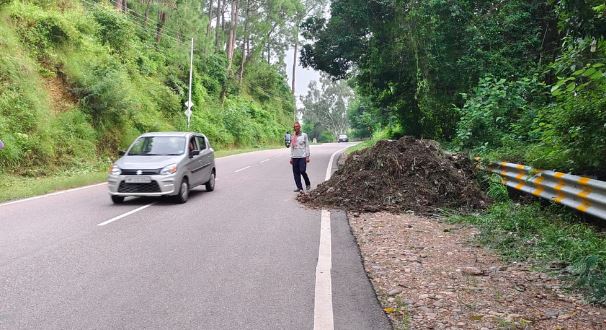देहरादून- पिछले दस वर्ष में 14 हजार किमी से अधिक ग्रामीण सड़कें बनीं, केंद्र से और अधिक सड़कों की मांग