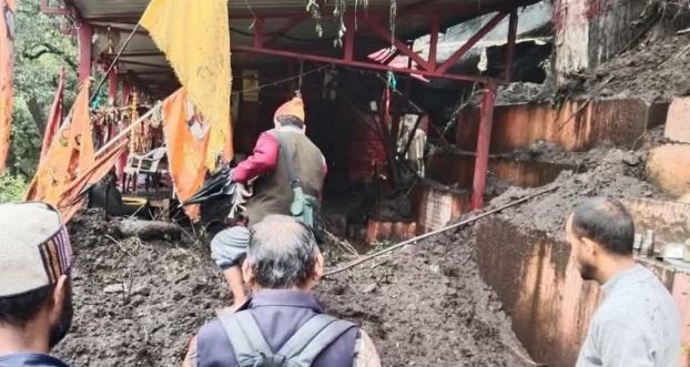 चमोली: पंच केदार में एक कल्पेश्वर मंदिर के पीछे हुआ भारी भूस्खलन, परिसर, स्टोर और पुजारी कक्ष मलबे में दबे