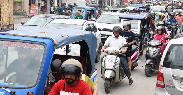 हल्द्वानी: शहर में ‘जाम’ ने पकड़ी रफ्तार.. कुछ किलोमीटर का सफर अब घंटों की मुश्किल, ये हैं बड़ी वजहें