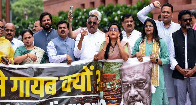 सरकार को घेरने के लिए रणनीति पर होगा मंथन, कुछ देर में विपक्ष के फ्लोर लीडर्स की अहम बैठक
