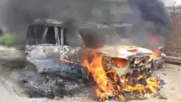 Bihar: पटना में सड़क हादसे के बाद बवाल,उग्र भीड़ ने पुलिस की तीन गाड़ियां फूंकी