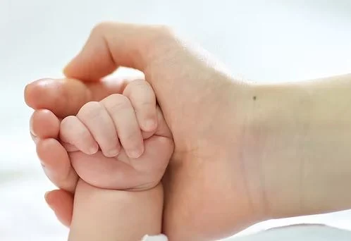 ऋषिकेश: मां ने छोड़ा साथ, जिंदगी की जंग हार गया नवजात, प्रसव के अगले ही दिन अस्पताल से चली गई थी महिला