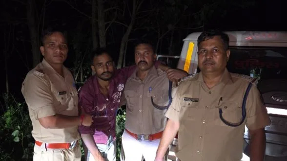 हरिद्वार का हैप्पी हत्याकांड: बदमाशों की पुलिस से हुई मुठभेड़, पैर में गोली लगने से आरोपी घायल, दूसरा हुआ फरार