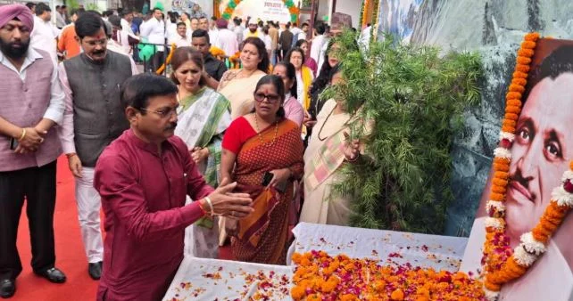 देहरादून: BJP कोर कमेटी की बैठक आज, नए प्रदेश प्रभारी, सह प्रभारी होंगे शामिल, फनीन्द्रनाथ शर्मा पहुंचे