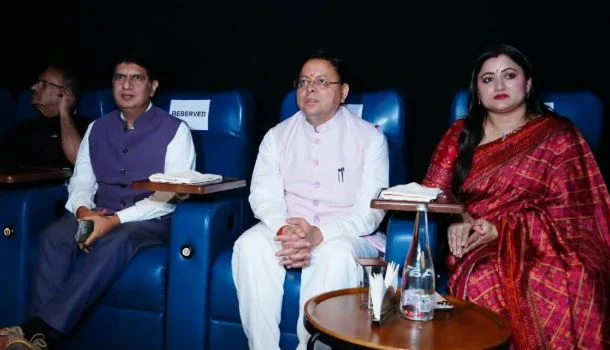 देहरादून: CM धामी ने परिवार और मंत्रियों संग देखी हनुमान अंश, उत्तराखंड में टैक्स फ्री होगी फिल्म
