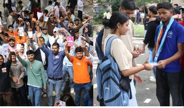 देहरादून: छात्राओं के हाथ में छात्रसंघ चुनाव की चाभी, डीएवी में सबसे ज्यादा वोटर, कल होगा मतदान