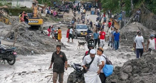 नेपाल बाढ़ त्रासदी- नेपाल में बाढ़ से 32 हजार से ज्यादा लोग प्रभावित, 1344 मौतें, सरकार के राहत अभियान पर क्या आरोप लगे?