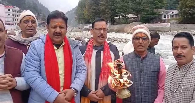 उत्तराखंड: पीएम मोदी बर्थडे: चारों धामों में प्रधानमंत्री के जन्मदिन पर विशेष पूजा-अर्चना, दीर्घायु की कामना