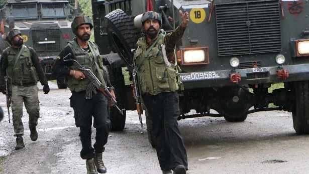 एनकाउंटर: जम्मू-कश्मीर में सुरक्षा बलों और आतंकियों के बीच मुठभेड़, 2 आतंकी ढेर,जारी है तलाशी अभियान
