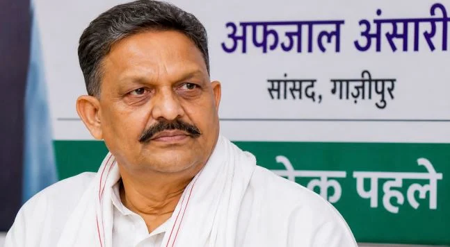सपा सांसद अफजाल अंसारी की बिगड़ी तबीयत, मेदांता में भर्ती,मुख्तार के बेटे ने दी जानकारी,जानें..