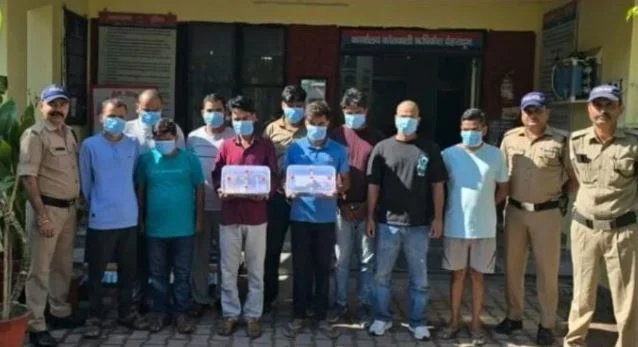 ऋषिकेश: होटल के कमरे में सजी थी जुए की महफिल, पुलिस ने मारा छापा, 10 लोग गिरफ्तार