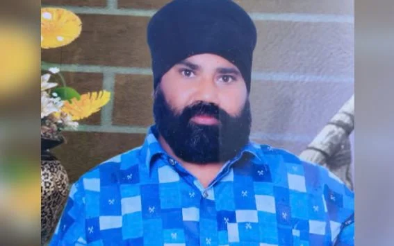 नानकमत्ता में वारदात: आपसी रंजिश में तहेरे भाई की गोली मारकर हत्या, ताऊ के घर पर की पत्थरबाजी और फायरिंग
