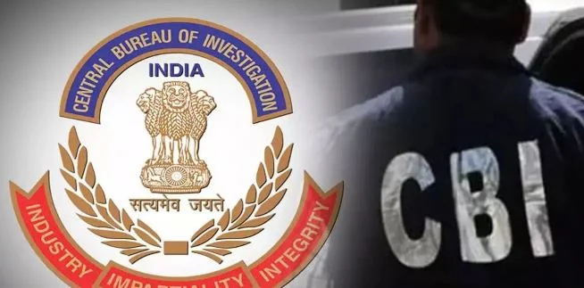 CBI का शिकंजा: 500 करोड़ के रक्षा सौदे की गोपनीय जानकारी लीक करने का आरोप, तीन गिरफ्तार, 2.23 करोड़ बरामद