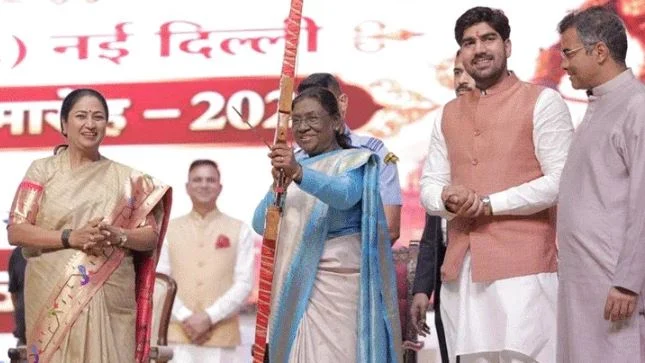 रामलीला कार्यक्रम में शामिल हुए PM मोदी, राष्ट्रपति और प्रियंका गांधी,पूरा देश हुआ राममय
