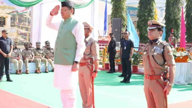 उत्तराखंड: पुलिस स्मृति दिवस पर सीएम धामी ने की घोषणाएं, 1600 पदों पर भर्ती जल्द, थानों का बजट होगा आठ करोड़