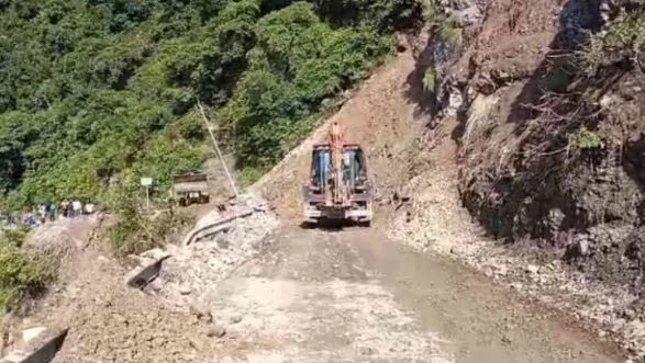 उत्तराखंड: मानसून की हो चुकी विदाई, फिर भी प्रदेश में आठ मार्ग बंद, पिथौरागढ़ में सबसे ज्यादा सड़कें प्रभावित