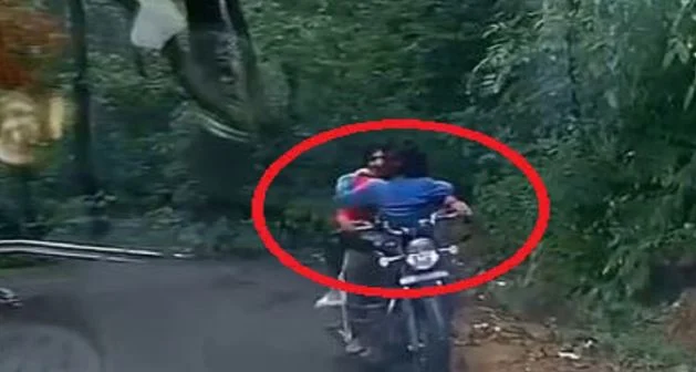 हल्द्वानी- स्टंट: युवती को टंकी पर बैठाकर दौड़ाई बुलट, वीडियो वायरल, तलाश में पुलिस
