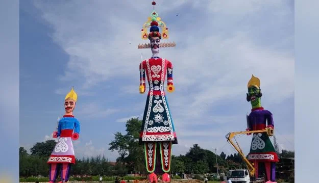 दशहरा: दून में जलेगा 181 फीट के रावण का पुतला, परेड ग्राउंड के चारों ओर रहेगा जीरो जोन, 11 जगह लगेंगे बैरियर
